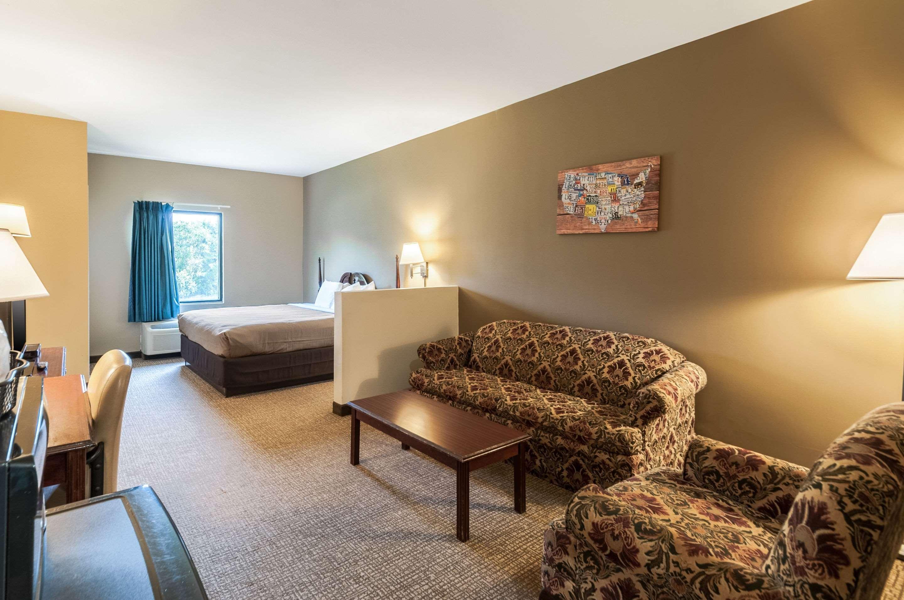 Econo Lodge Inn & Suites Middletown Εξωτερικό φωτογραφία