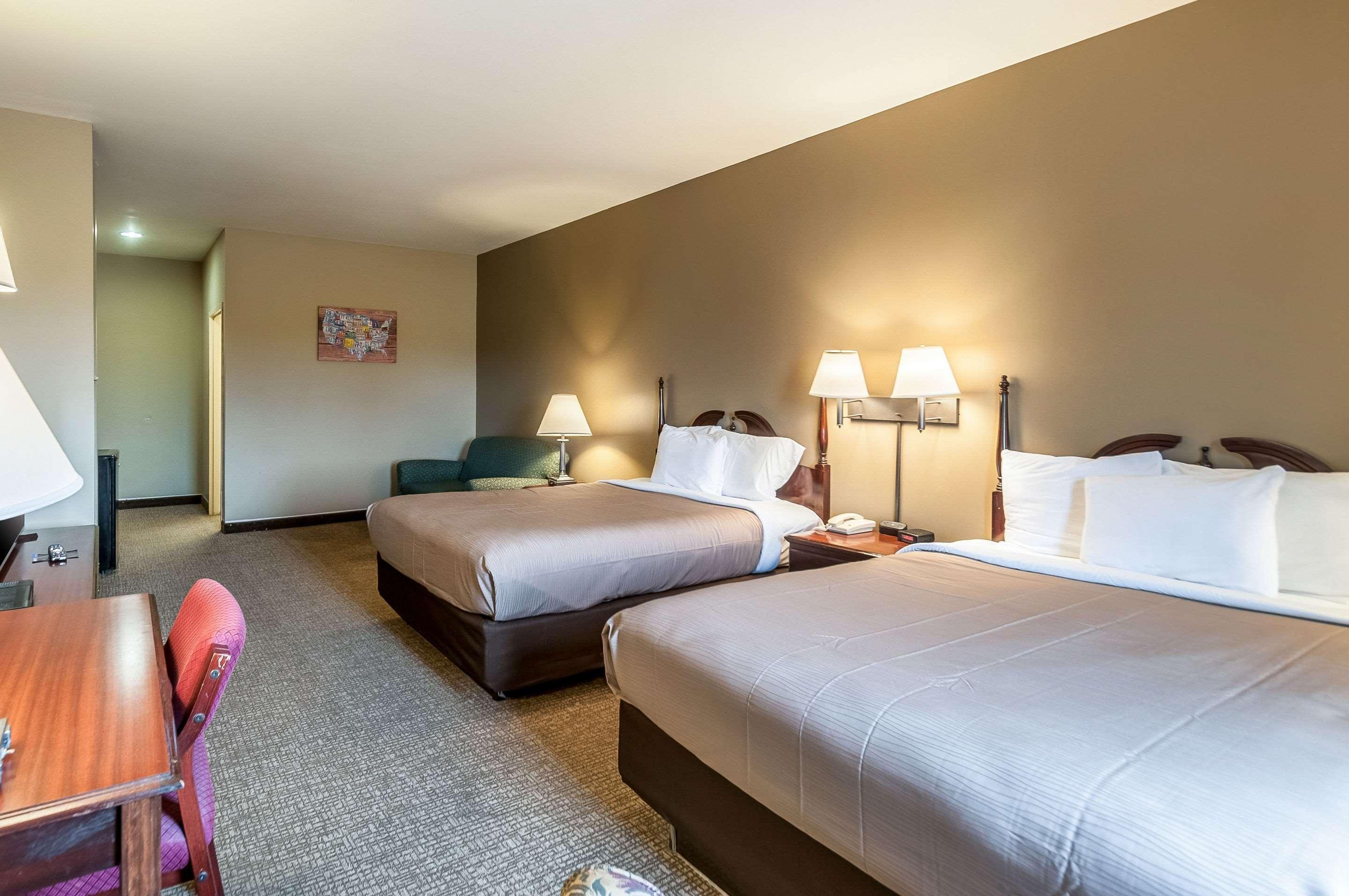 Econo Lodge Inn & Suites Middletown Εξωτερικό φωτογραφία