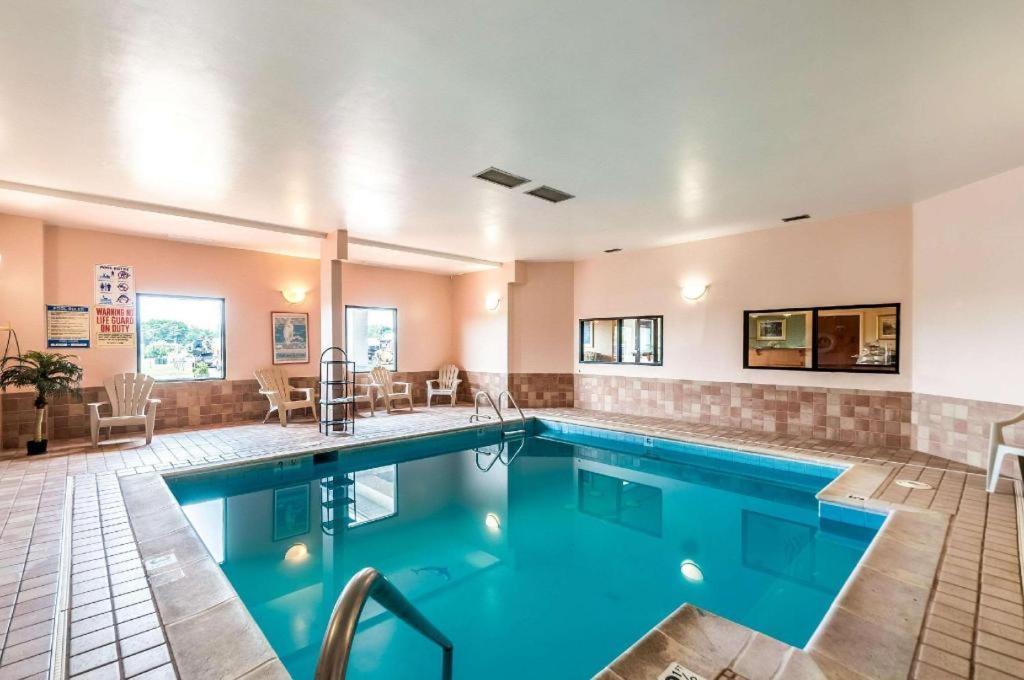 Econo Lodge Inn & Suites Middletown Εξωτερικό φωτογραφία